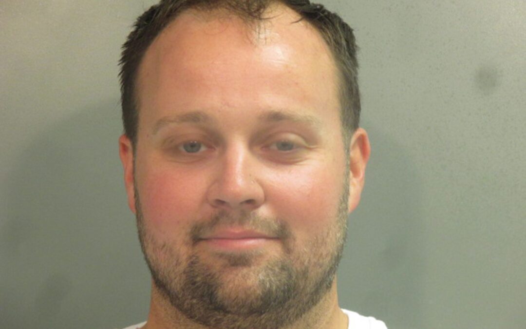 Josh Duggar Charged With Receiving And Possessing Child Pornography | HuffPost